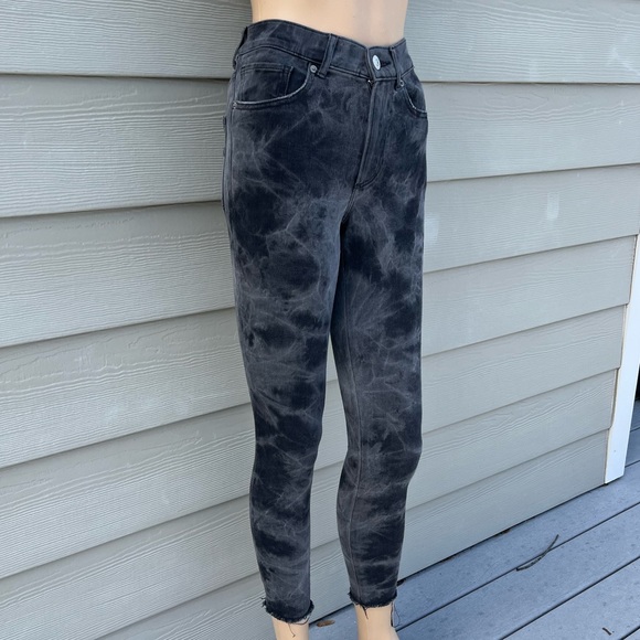 EXPRESS | High Rise Ankle Legging Stretch Jeans - Picture 5 of 11